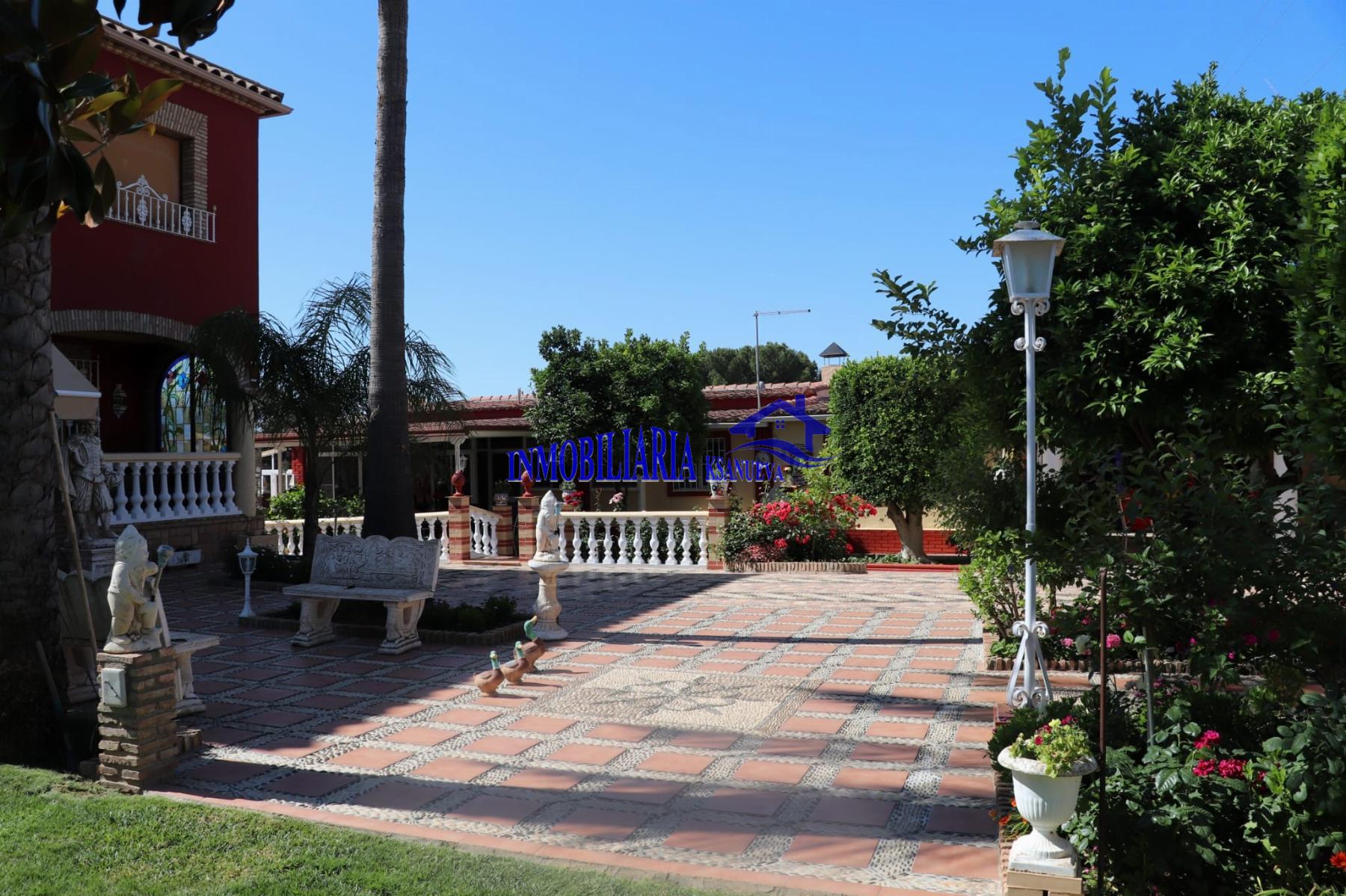 For sale of chalet in Córdoba