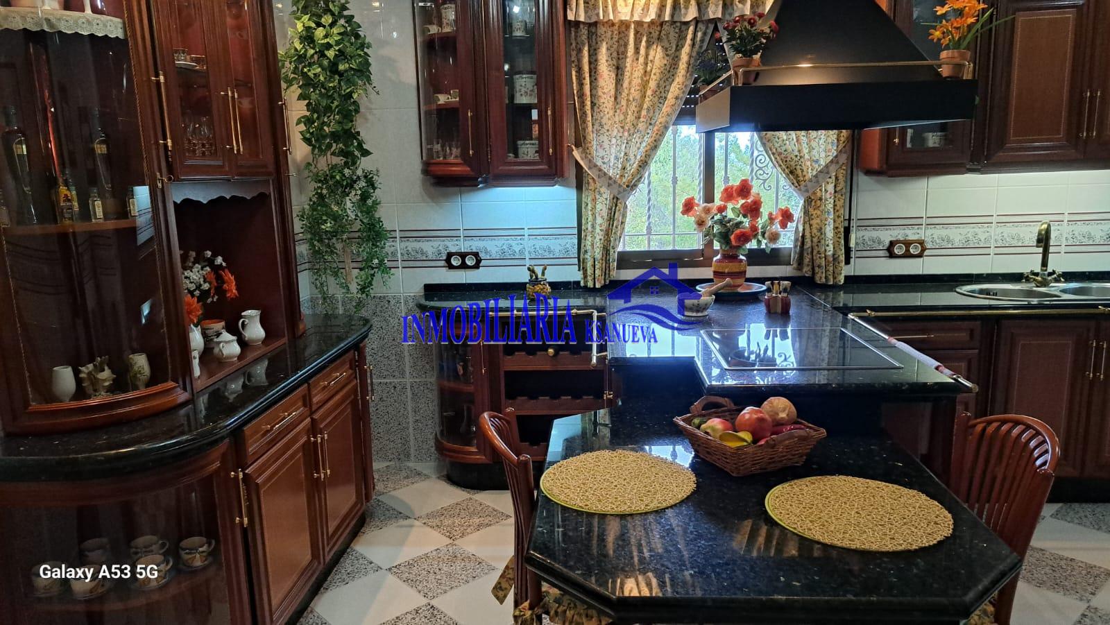 For sale of chalet in Córdoba