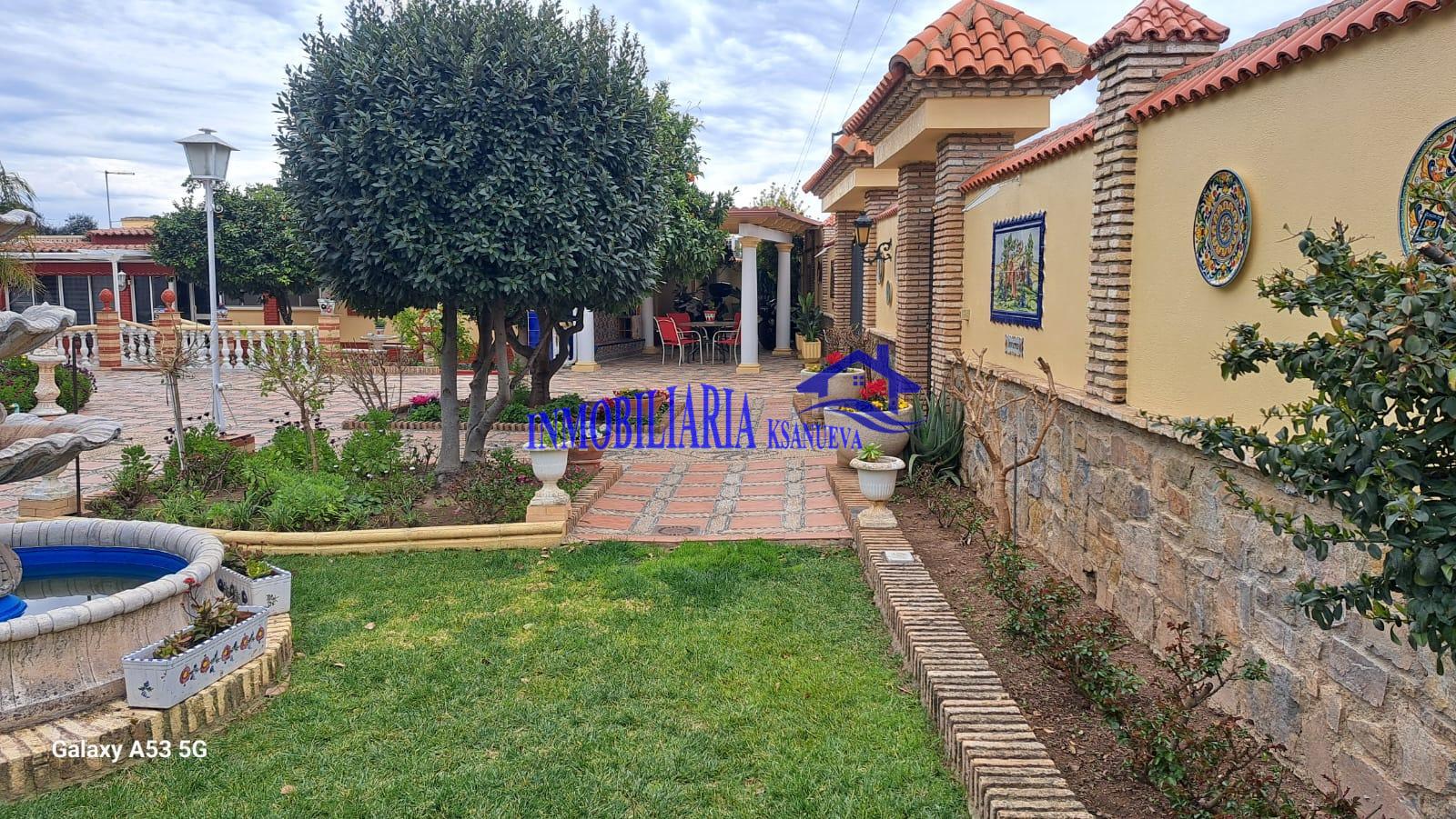For sale of chalet in Córdoba