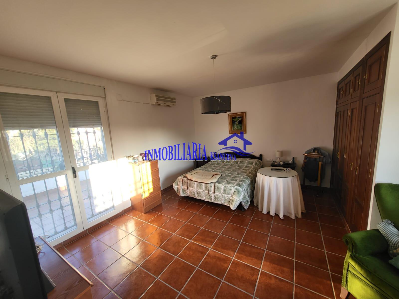 For sale of chalet in Córdoba