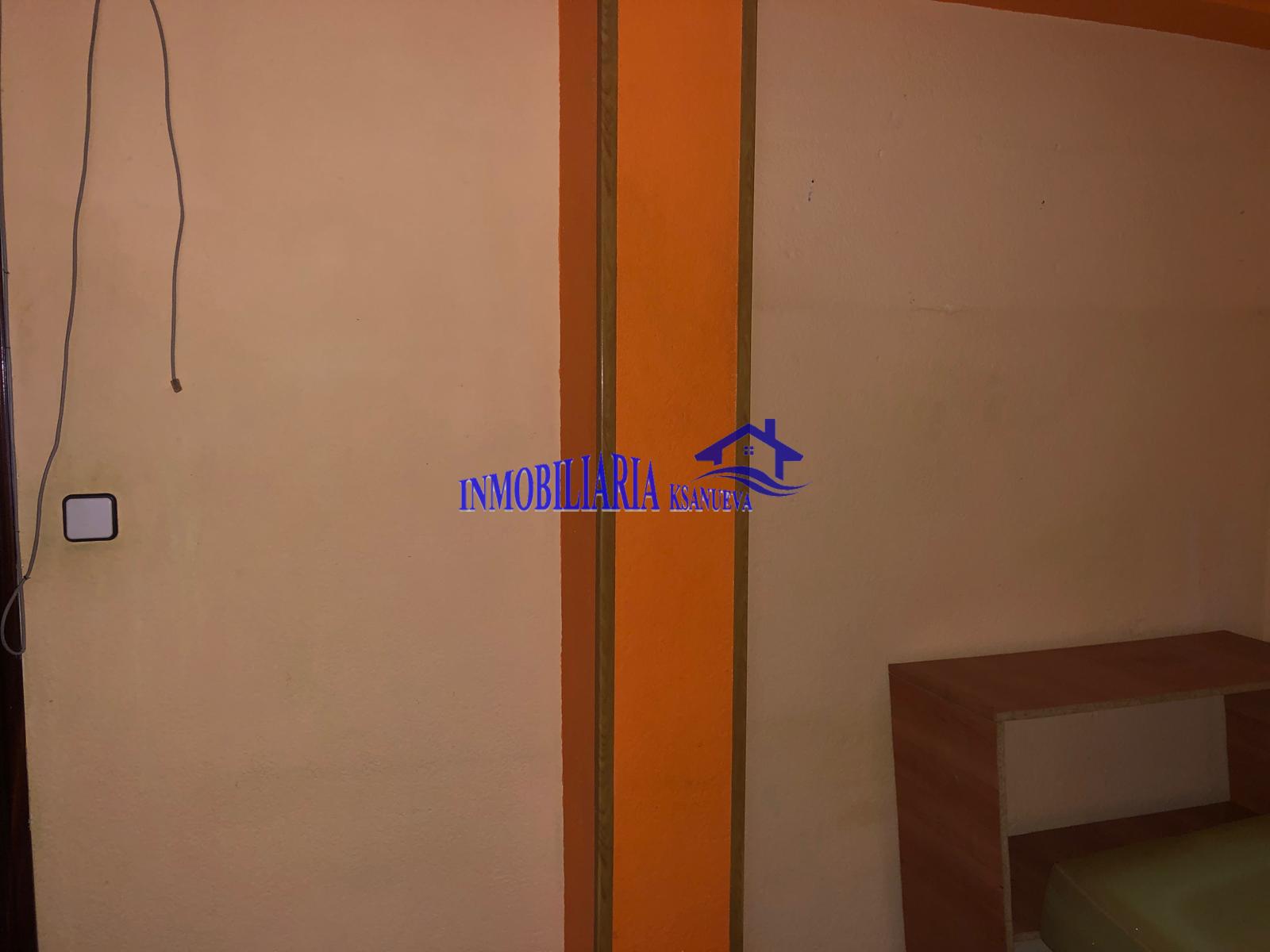 For sale of flat in Córdoba