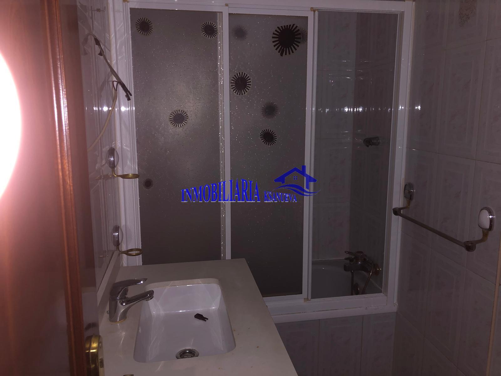 For sale of flat in Córdoba