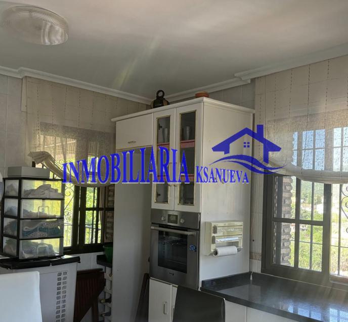 For sale of chalet in Córdoba