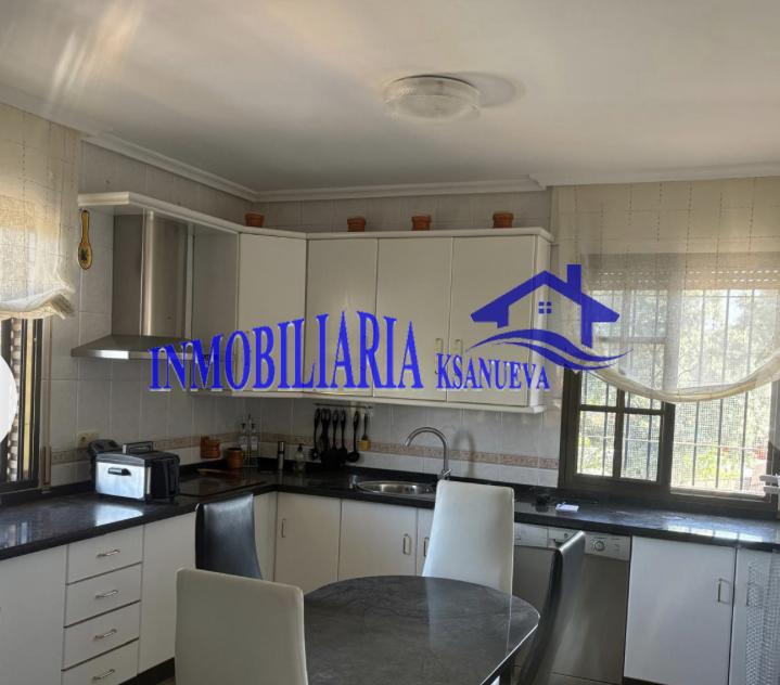 For sale of chalet in Córdoba
