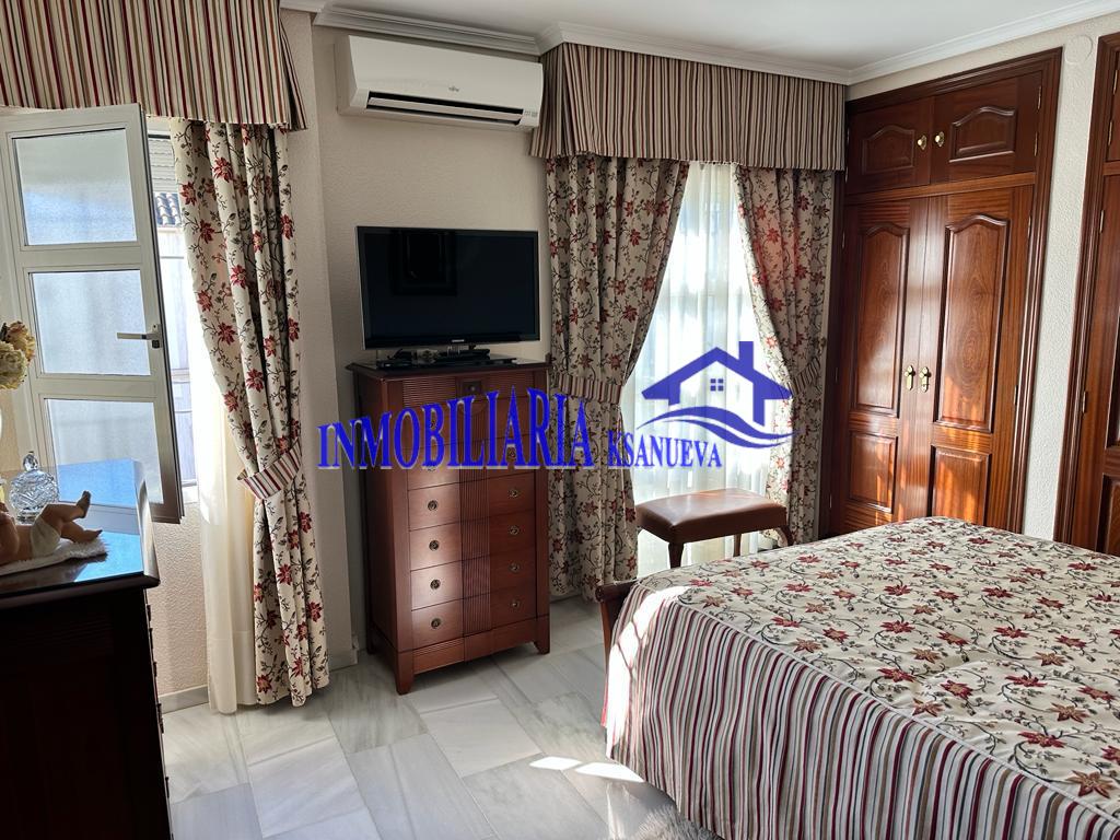 For sale of house in Córdoba