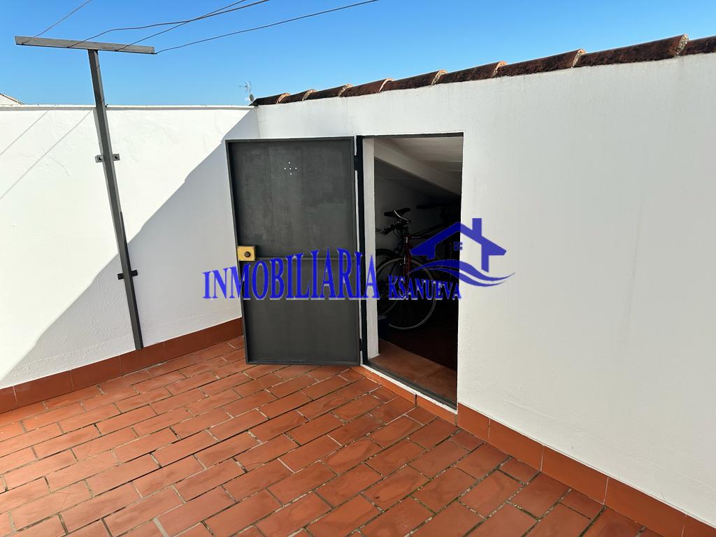 For sale of house in Córdoba