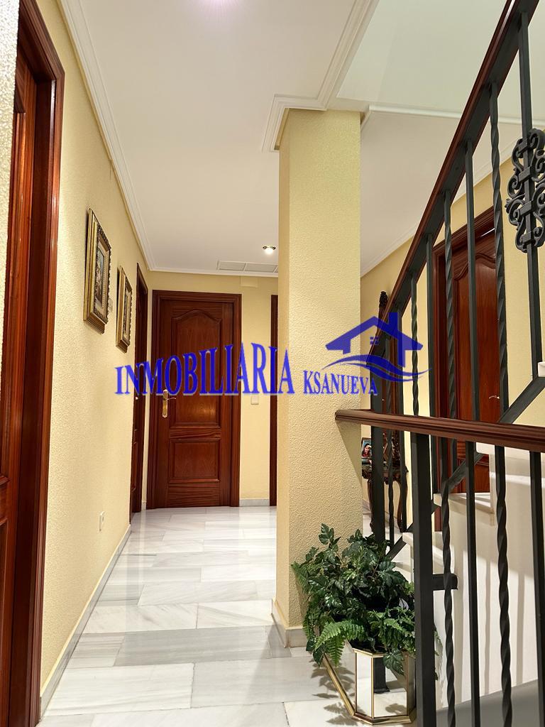 For sale of house in Córdoba