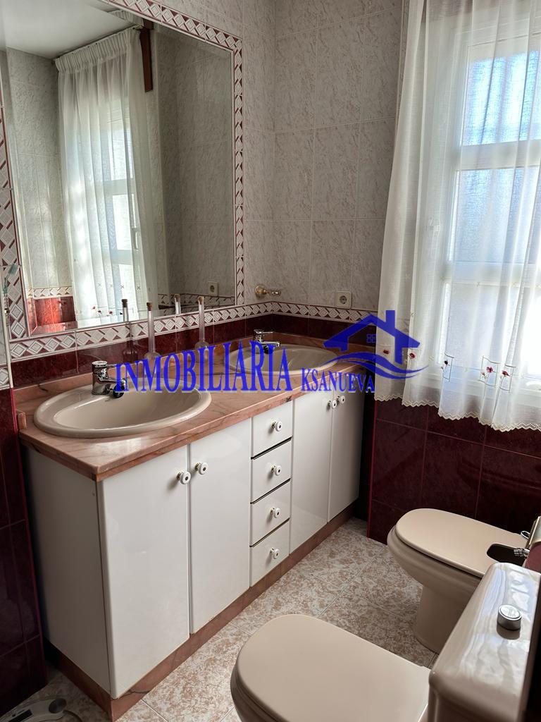 For sale of house in Córdoba