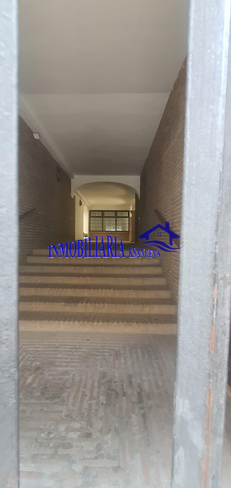 For sale of flat in Córdoba
