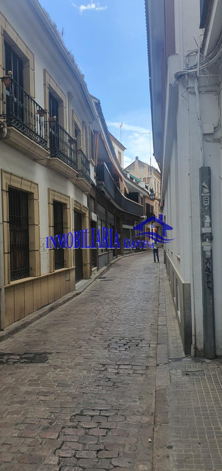 For sale of flat in Córdoba