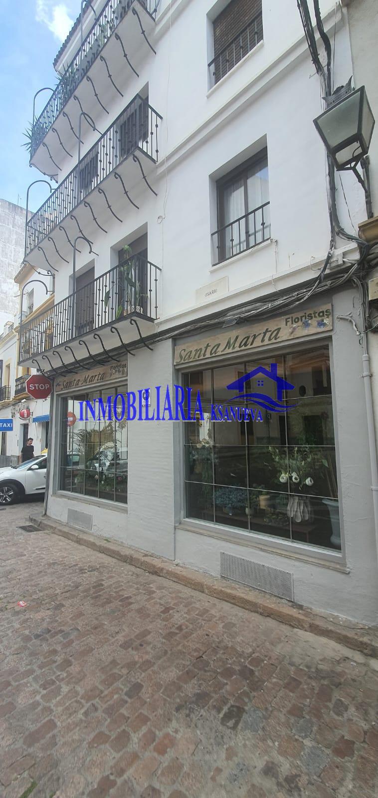 For sale of flat in Córdoba
