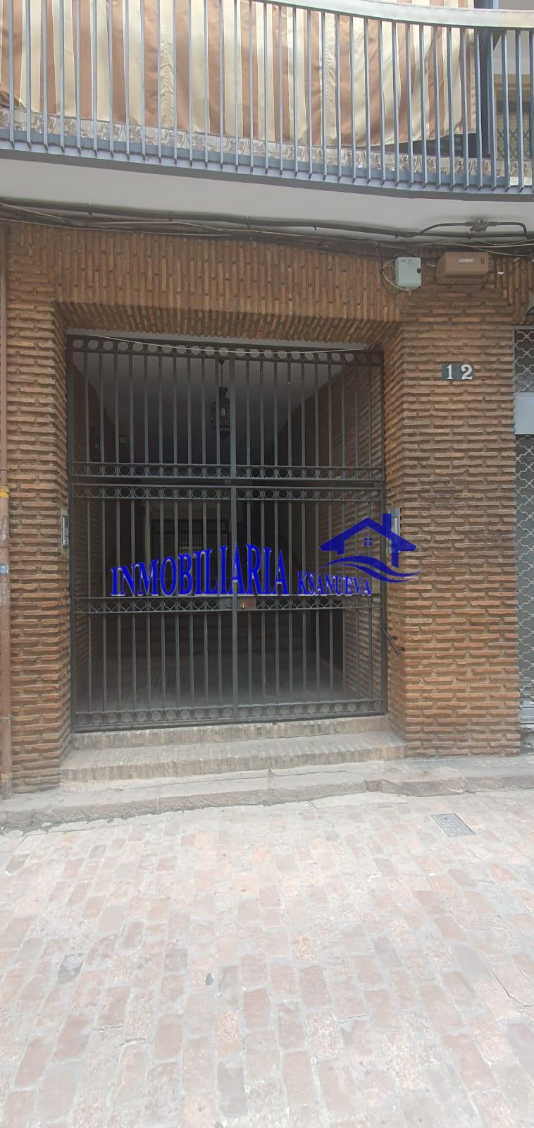For sale of flat in Córdoba