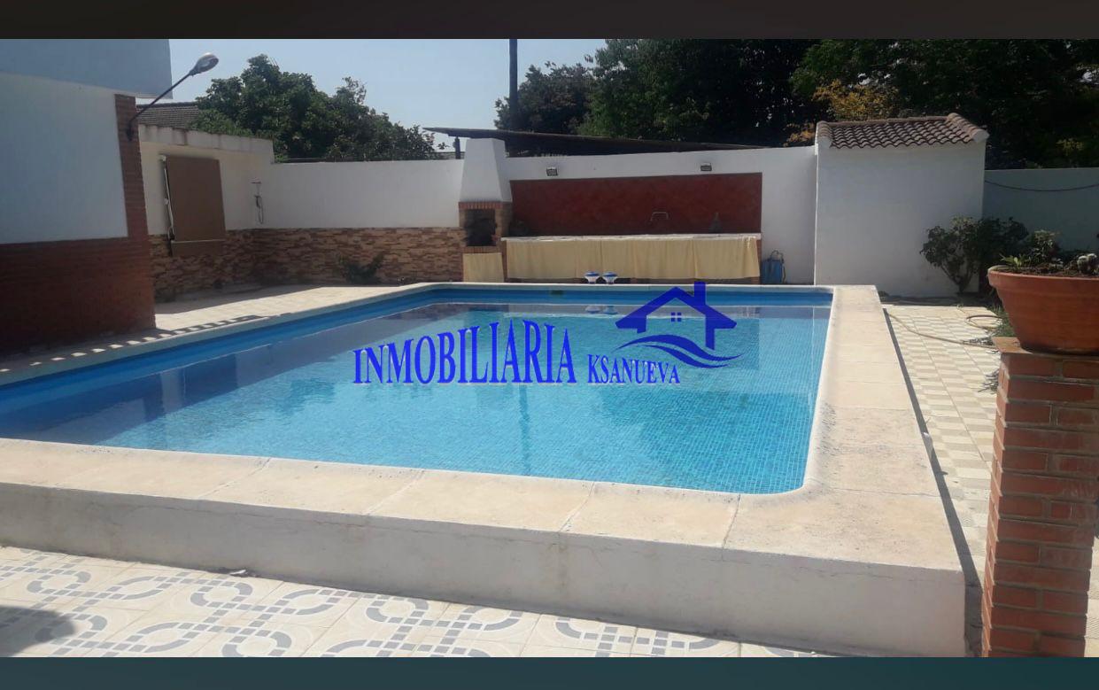 For sale of chalet in Córdoba
