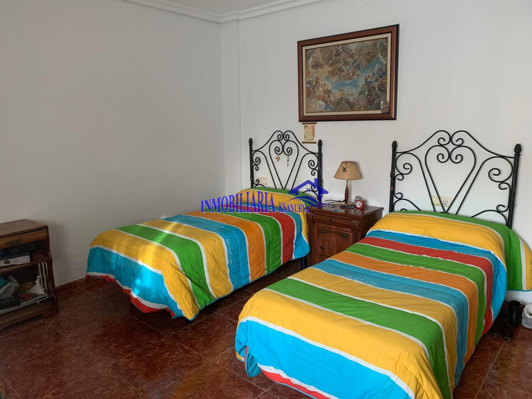 For sale of chalet in Córdoba