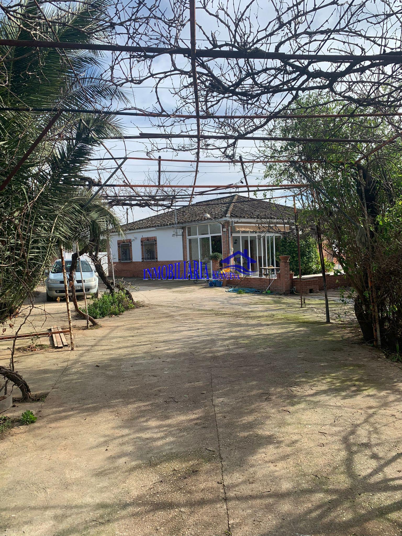 For sale of chalet in Córdoba