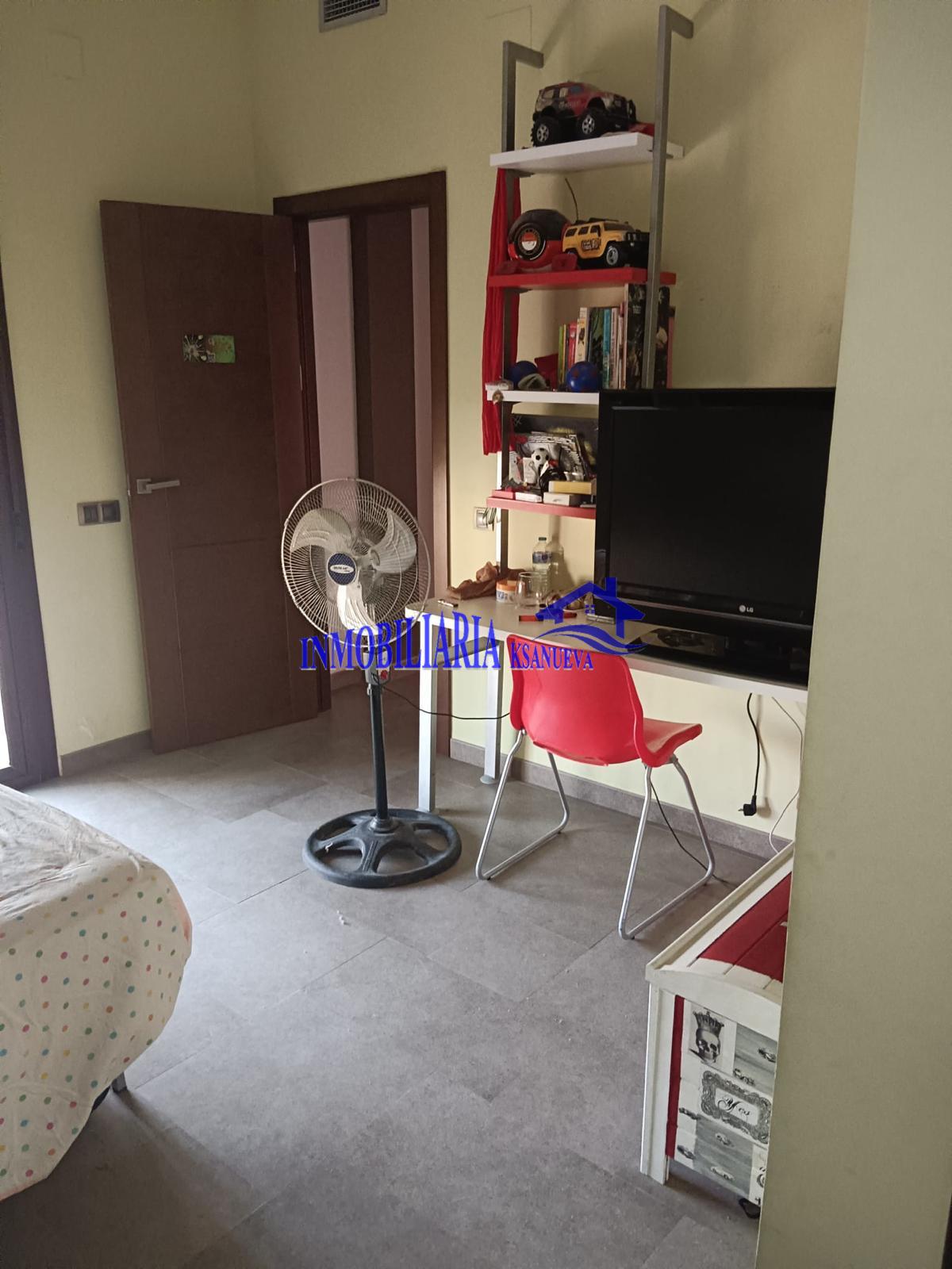 For sale of chalet in Córdoba