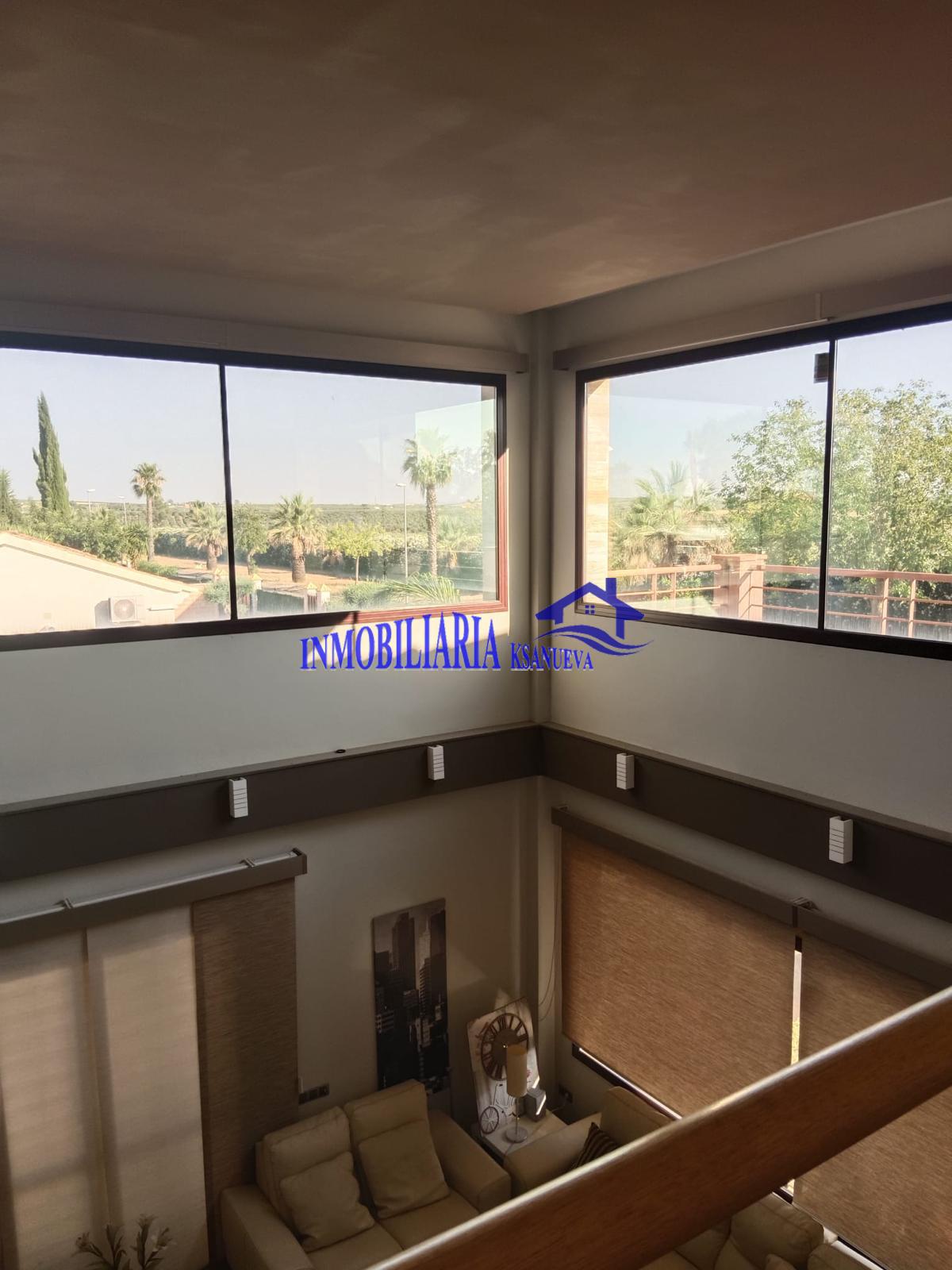 For sale of chalet in Córdoba