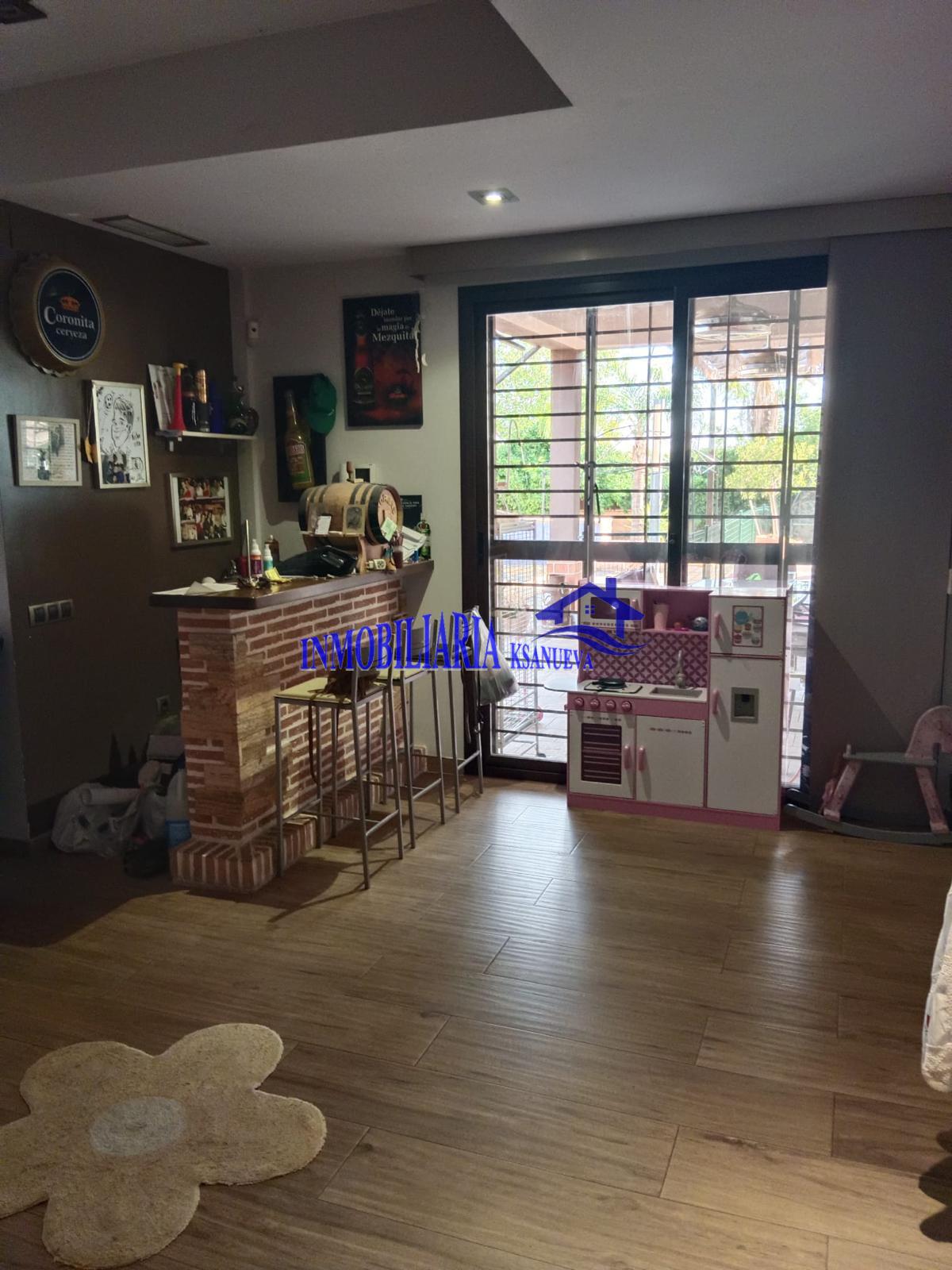 For sale of chalet in Córdoba