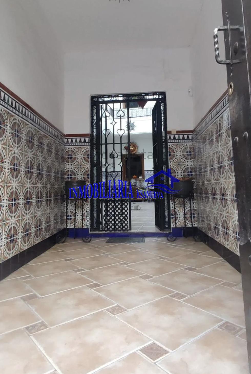 For sale of apartment in Córdoba