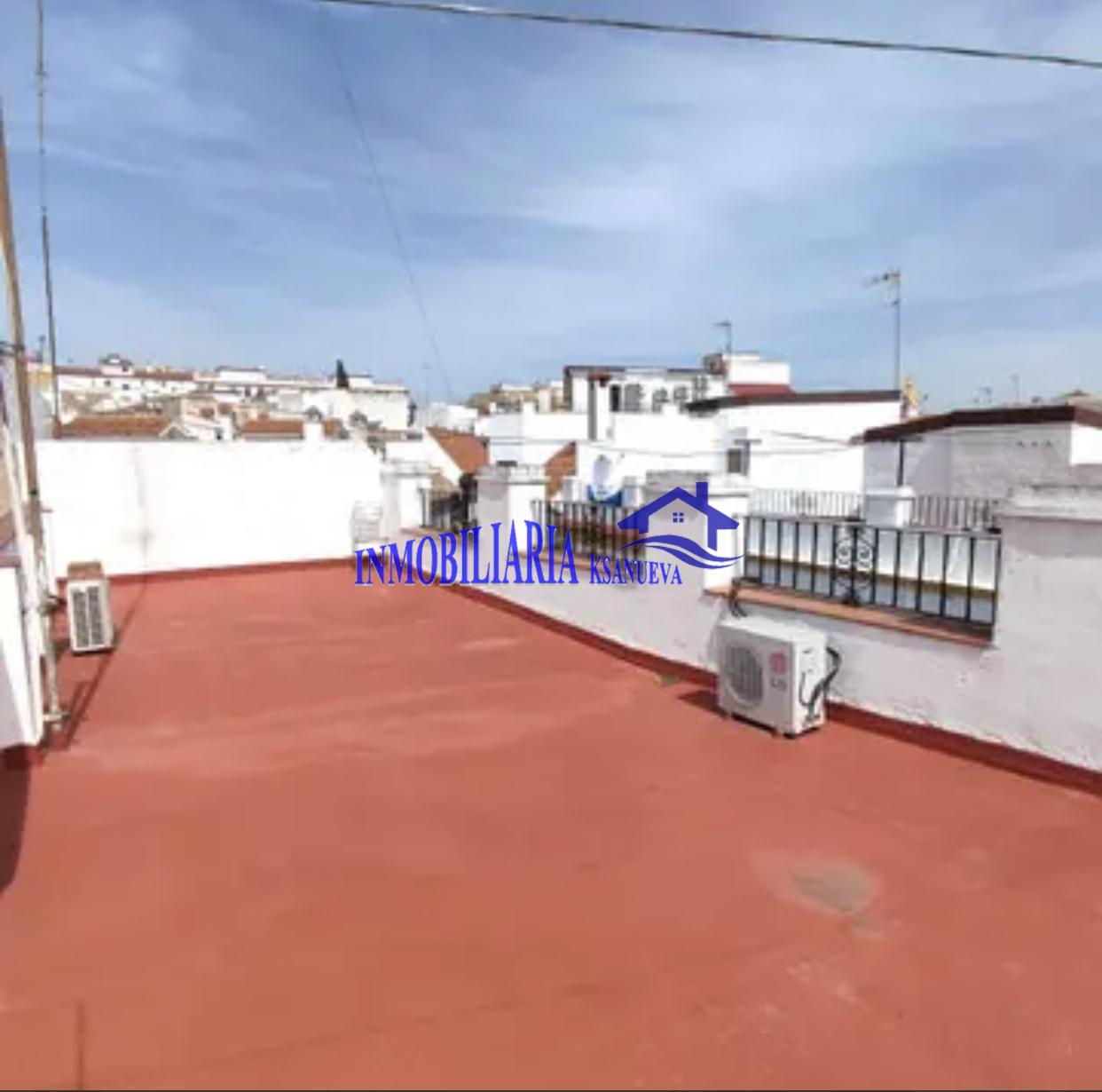 For sale of apartment in Córdoba