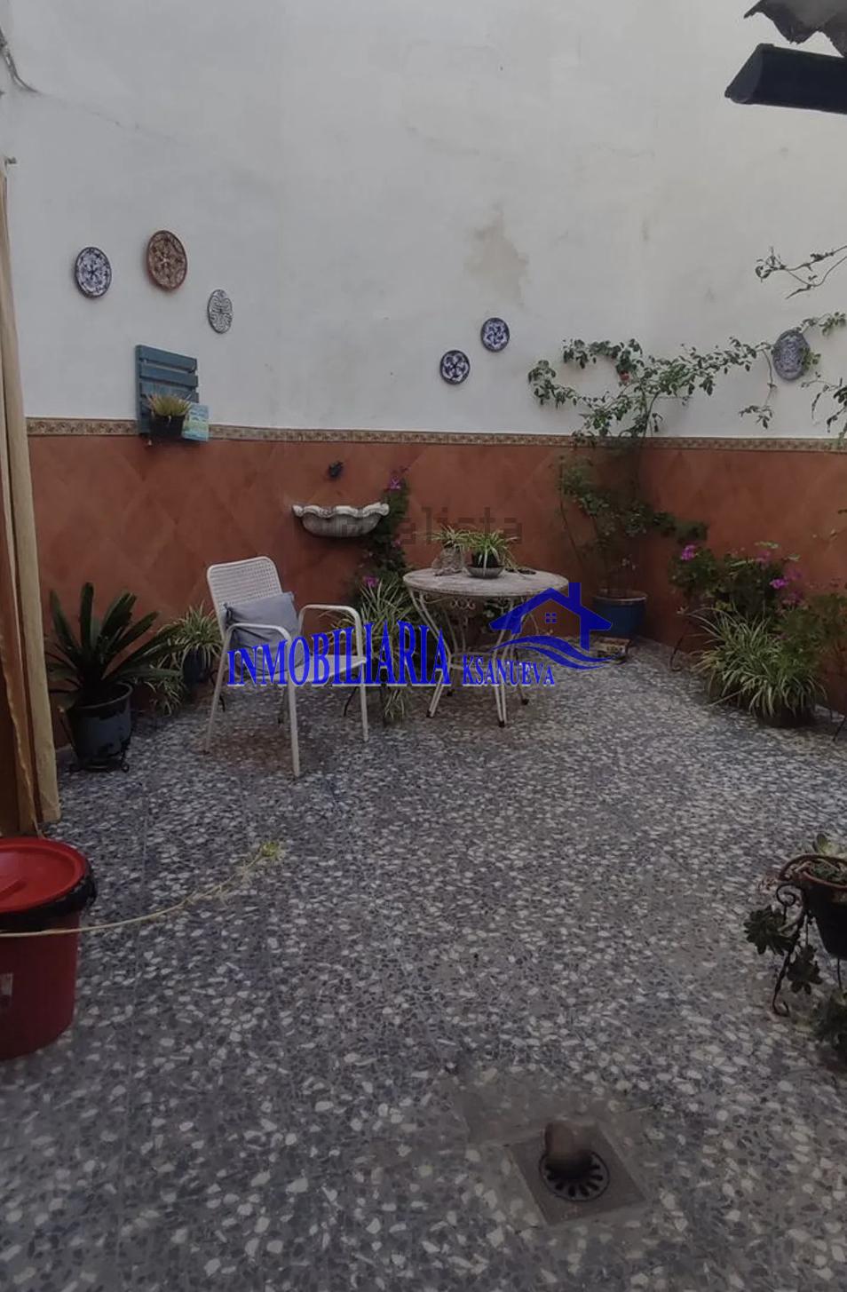For sale of apartment in Córdoba