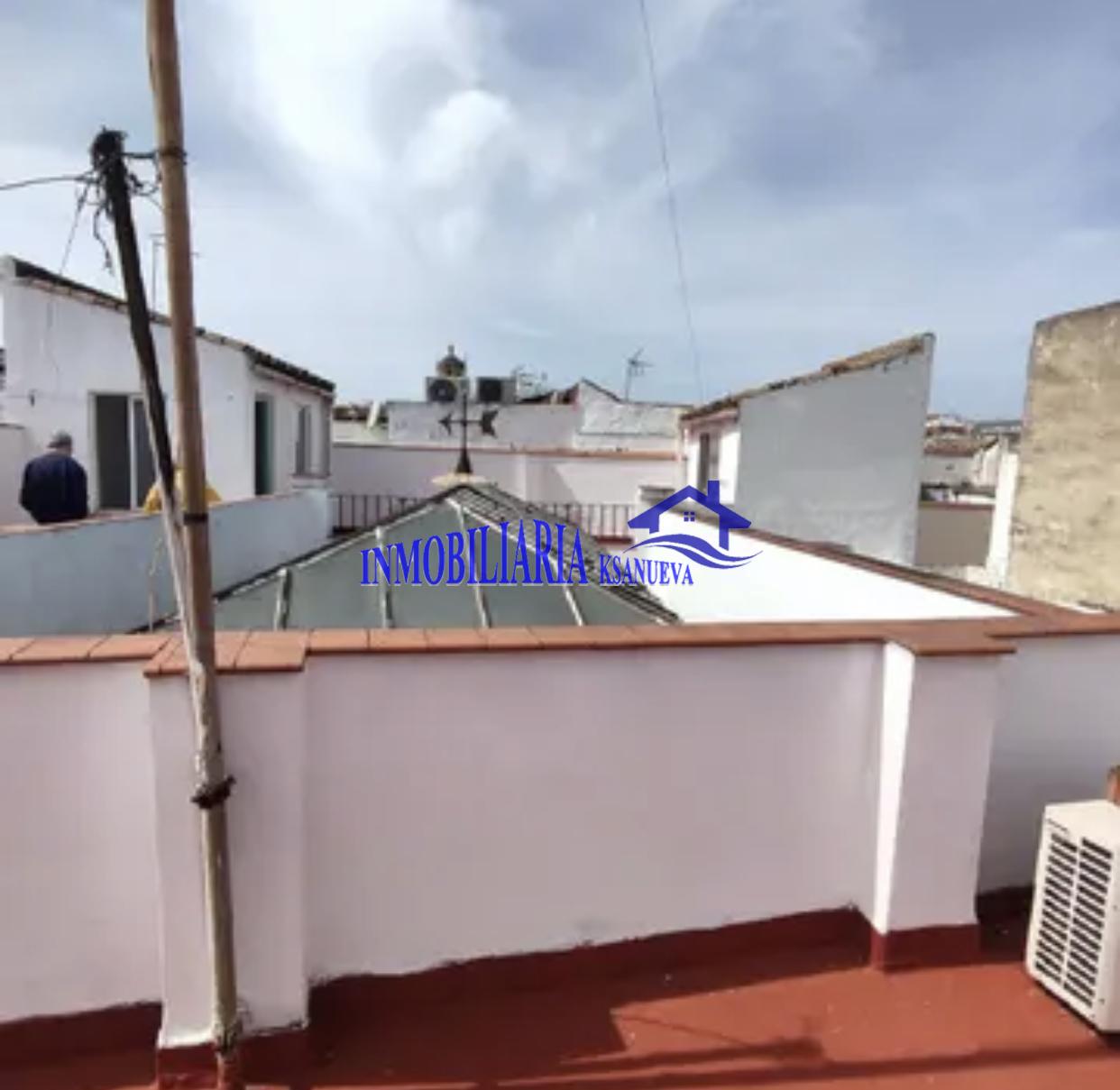 For sale of apartment in Córdoba
