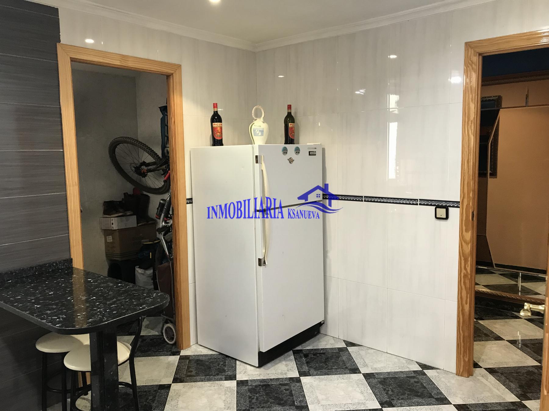 For sale of flat in Córdoba