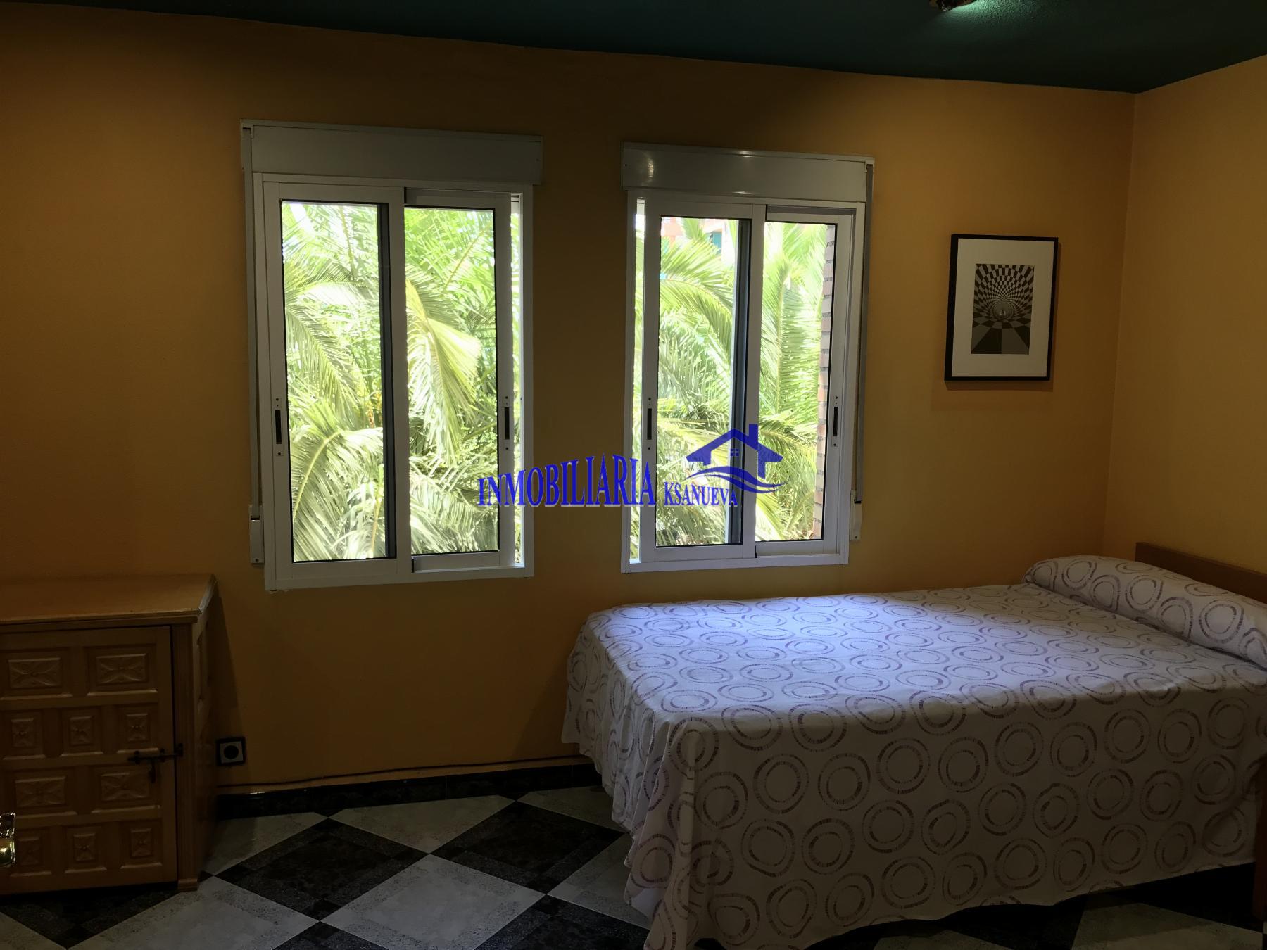 For sale of flat in Córdoba