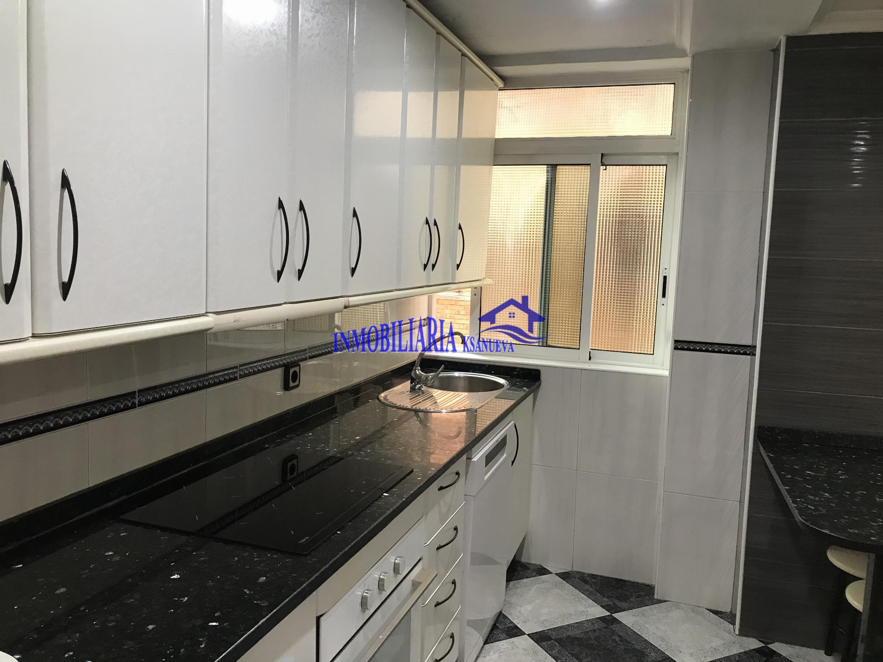 For sale of flat in Córdoba