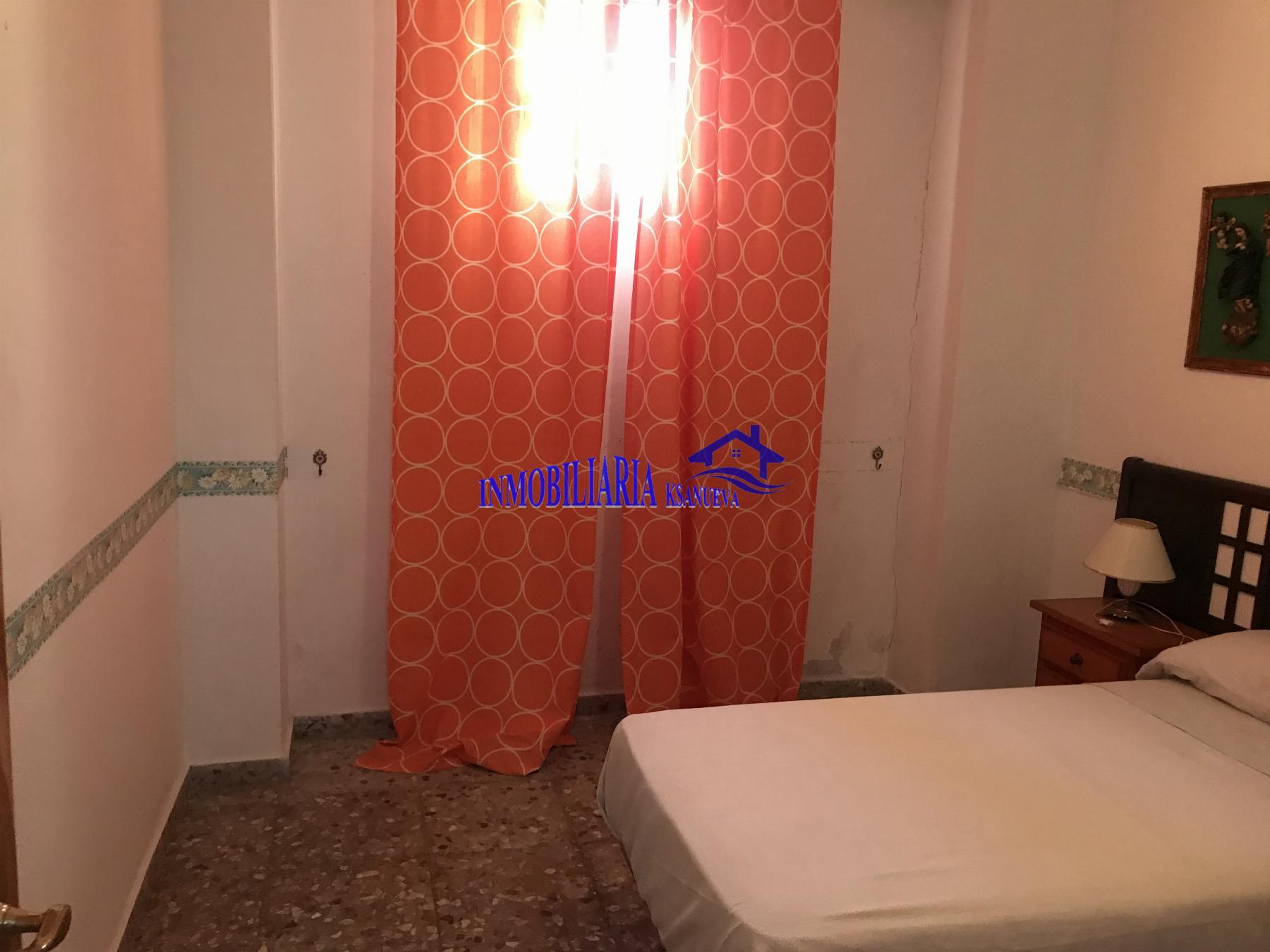 For sale of flat in Córdoba