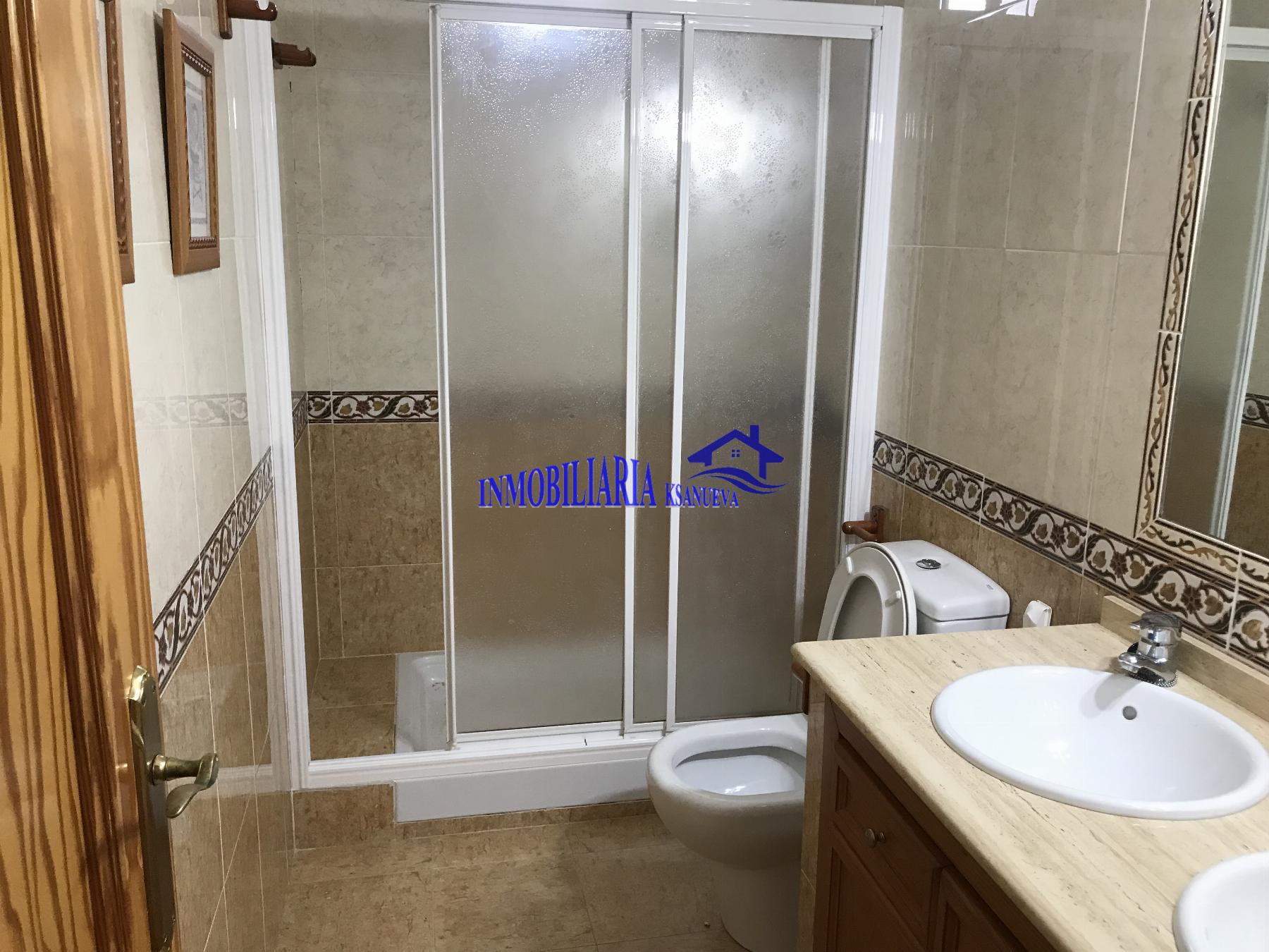 For sale of flat in Córdoba