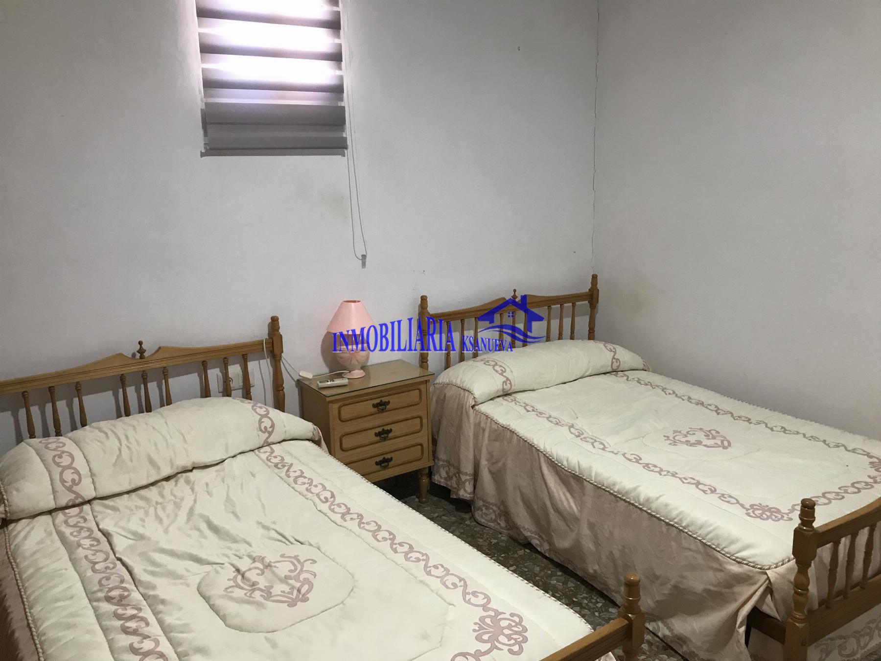 For sale of flat in Córdoba