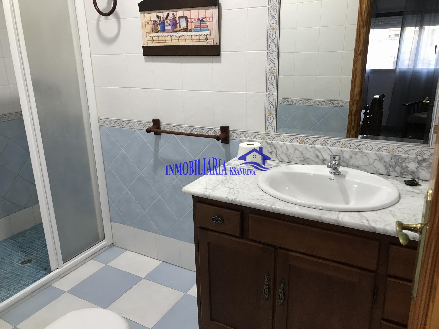 For sale of flat in Córdoba