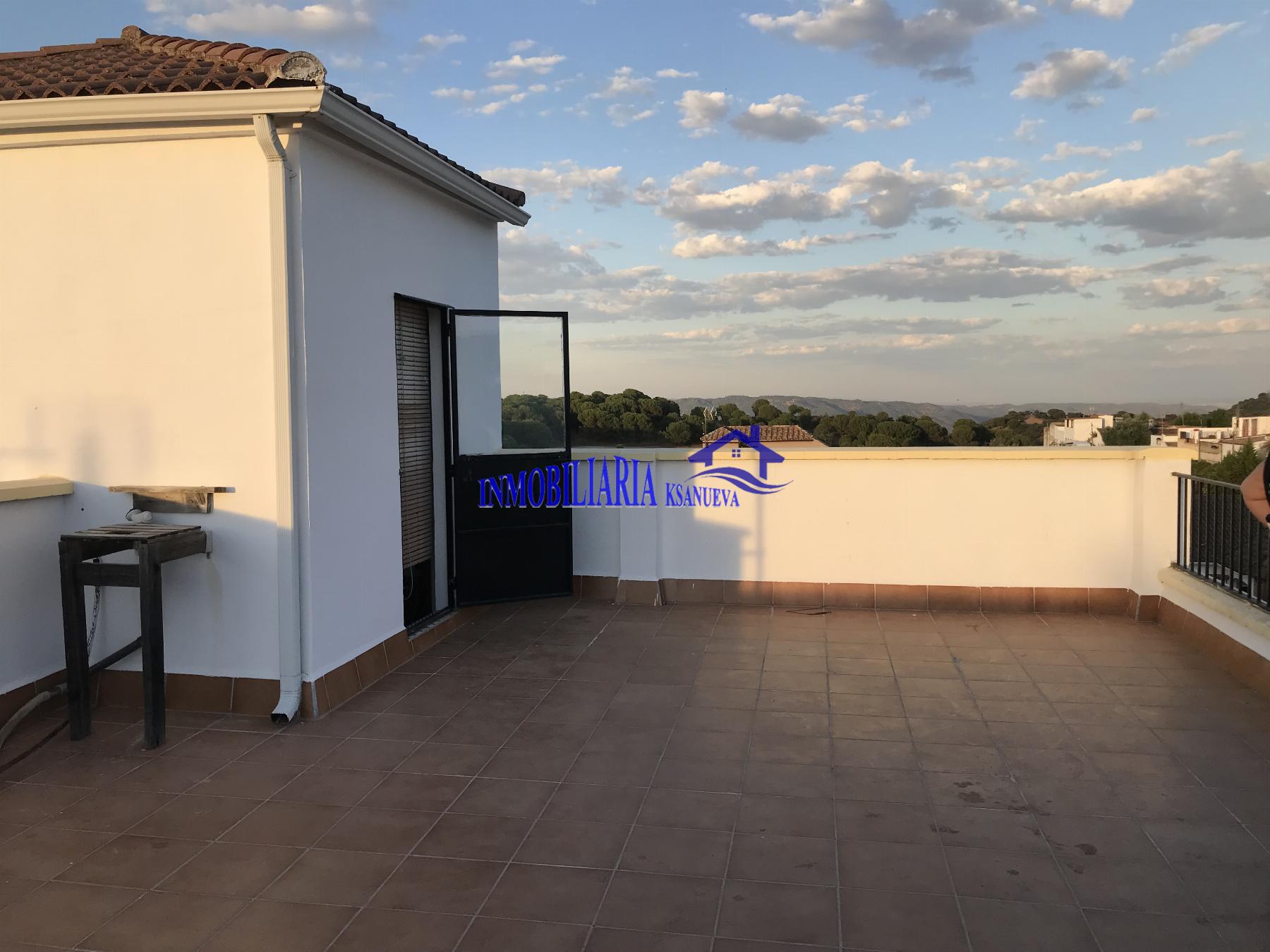 For sale of flat in Córdoba
