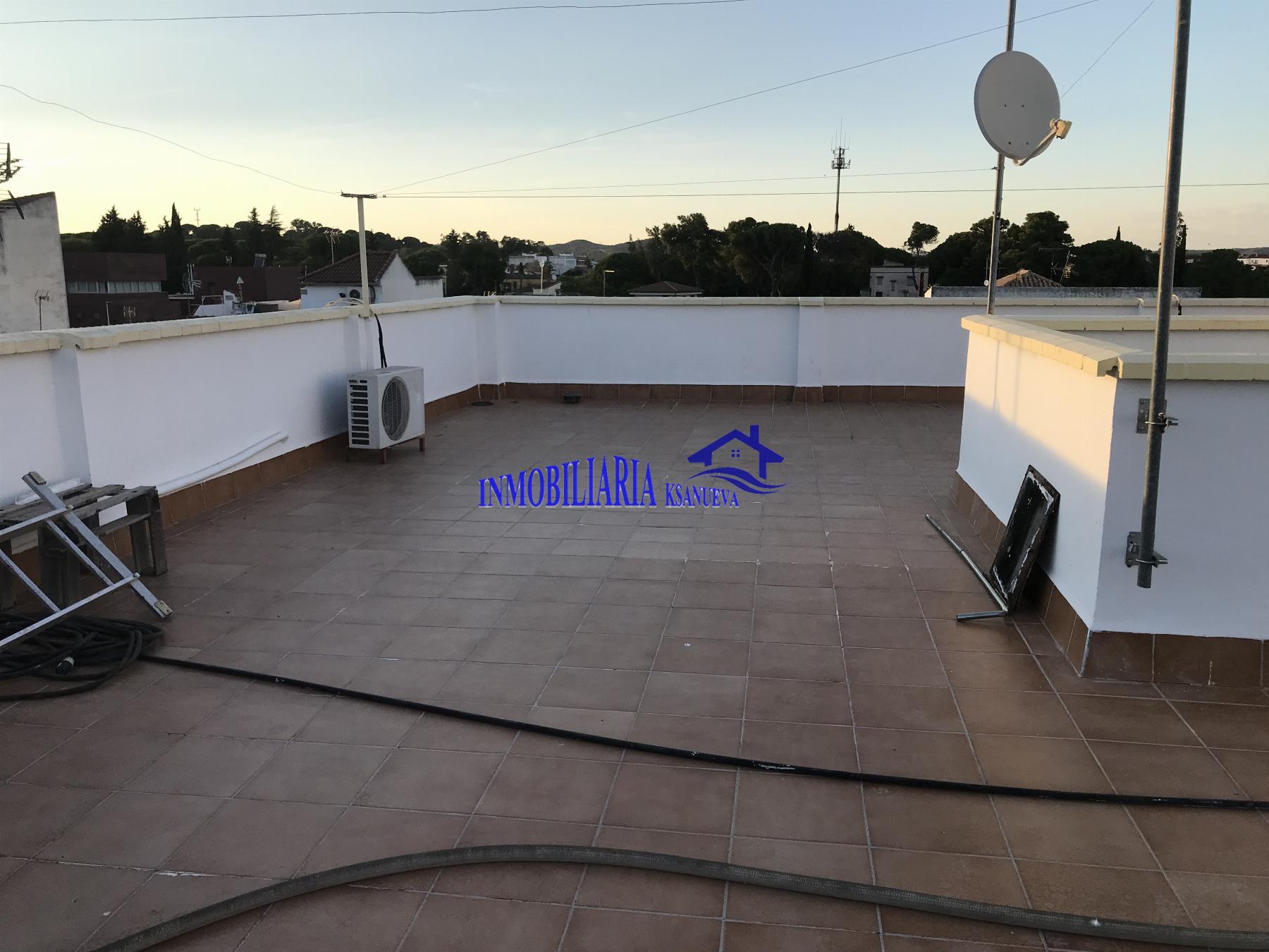 For sale of flat in Córdoba