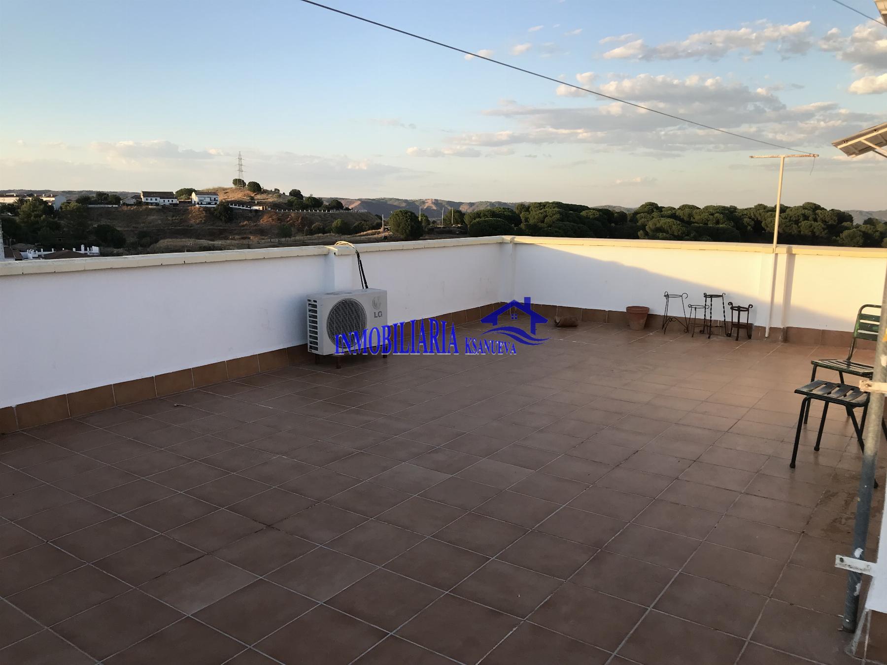 For sale of flat in Córdoba