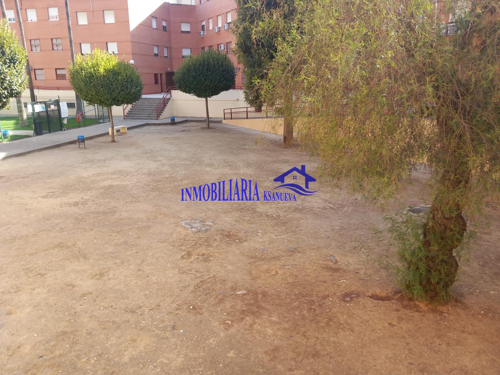 For sale of flat in Córdoba