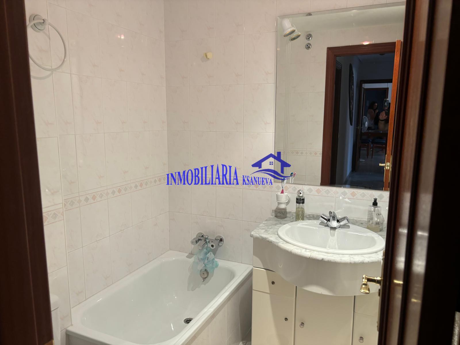 For sale of flat in Córdoba