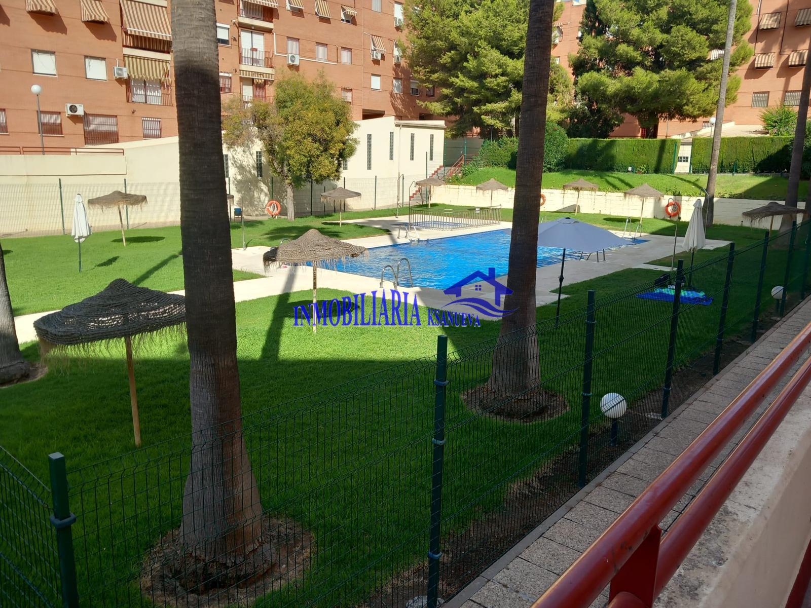For sale of flat in Córdoba