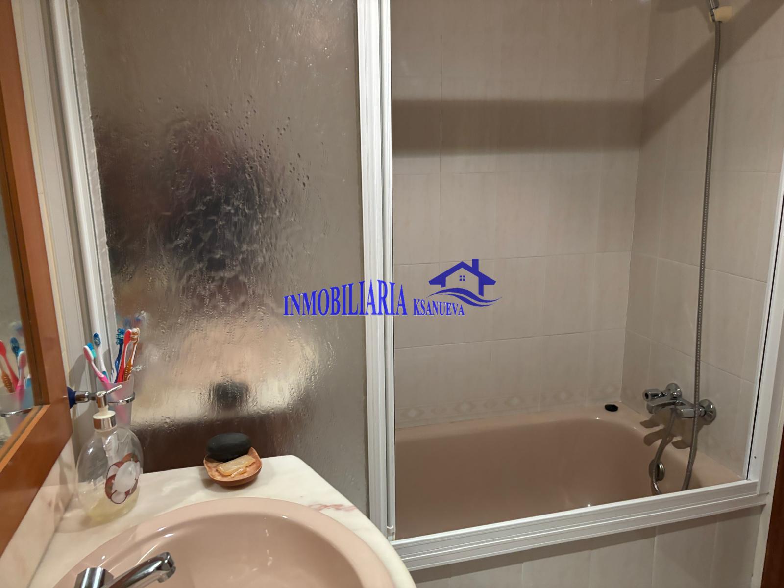 For sale of flat in Córdoba