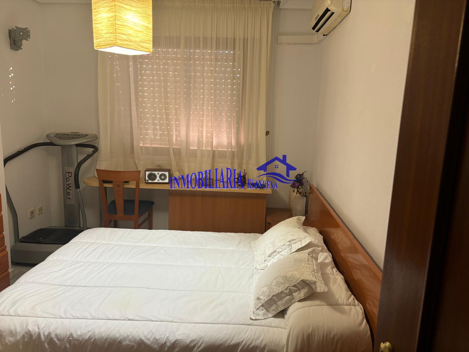 For sale of flat in Córdoba