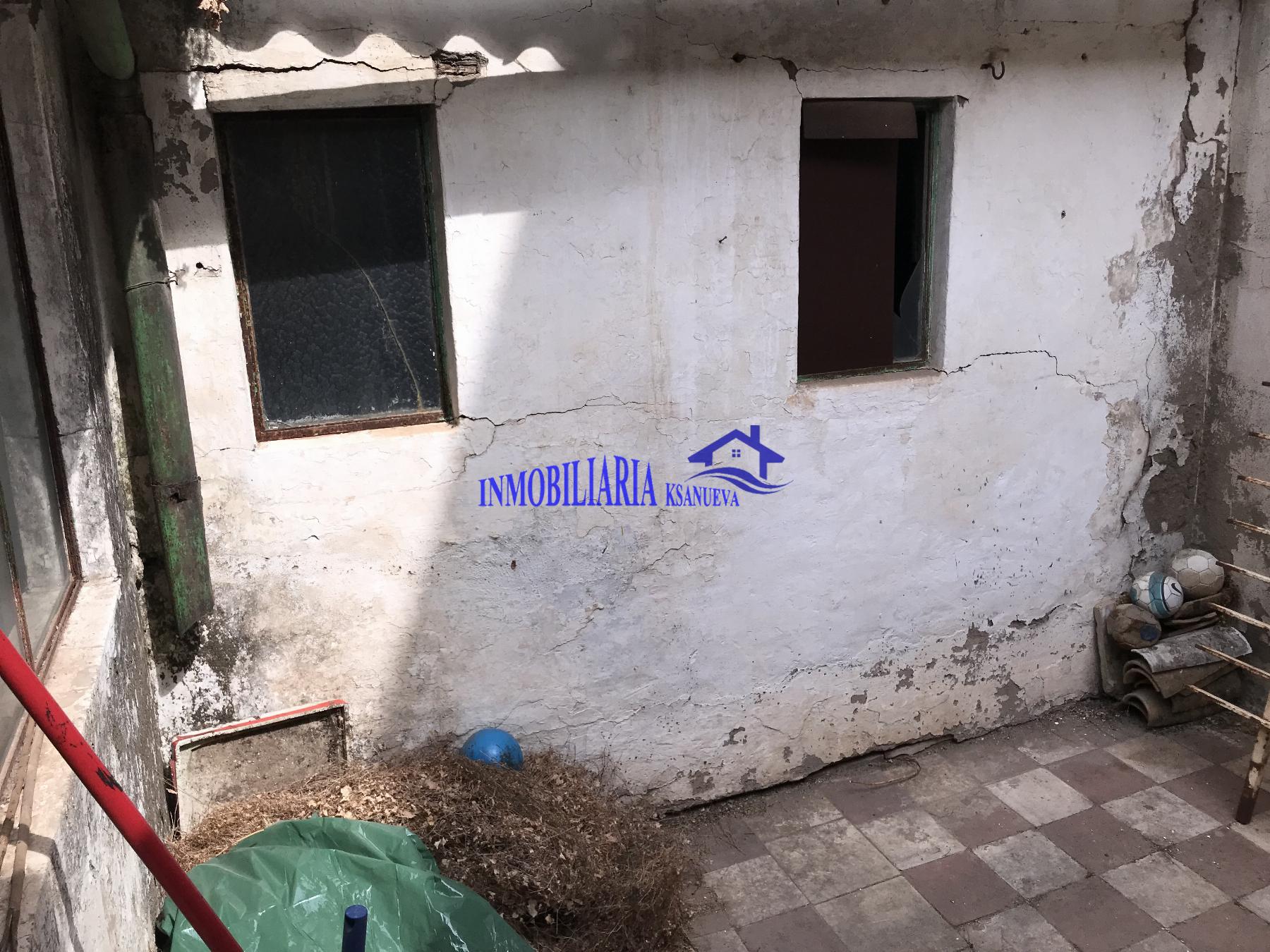 For sale of house in Córdoba