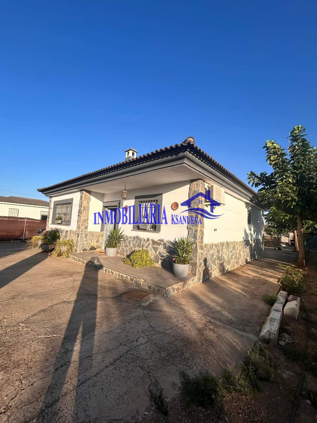 For sale of chalet in Córdoba
