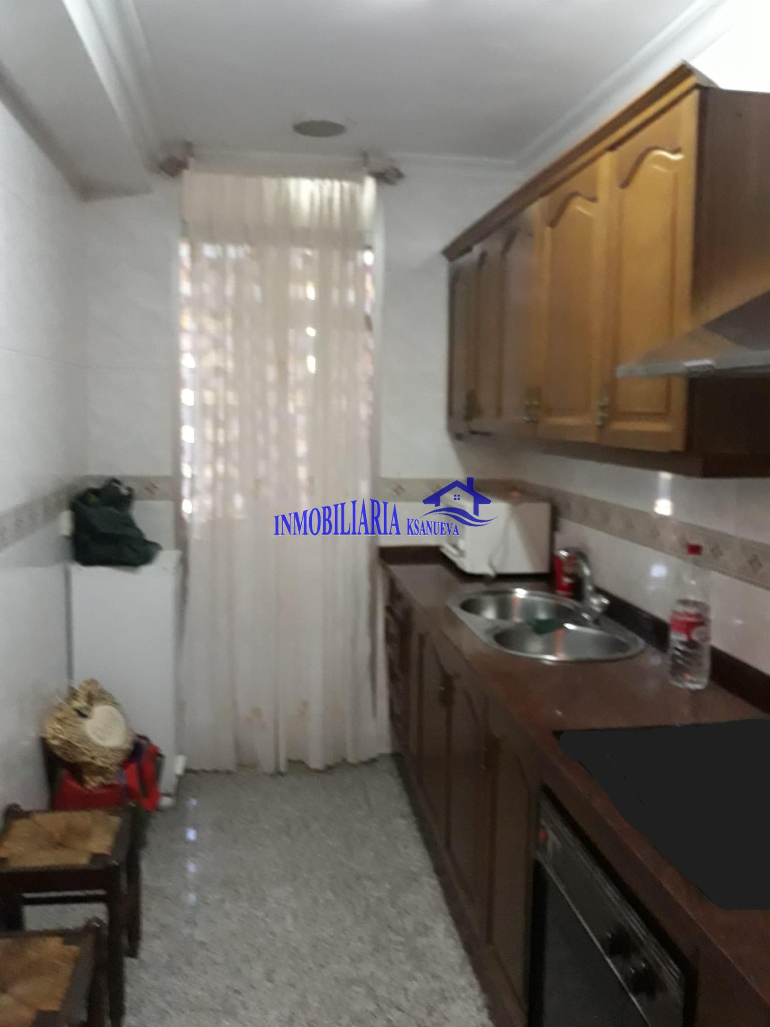 For sale of flat in Córdoba