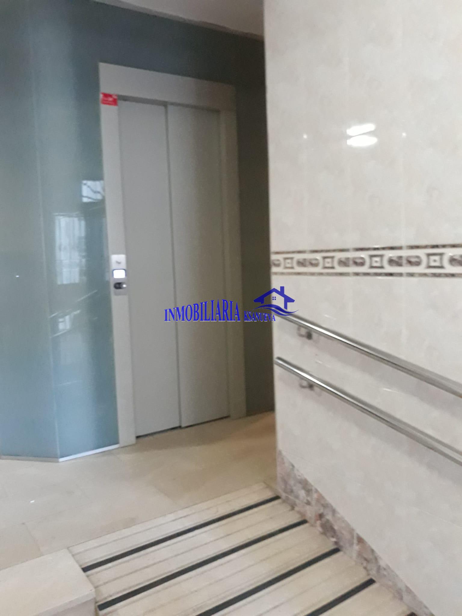 For sale of flat in Córdoba