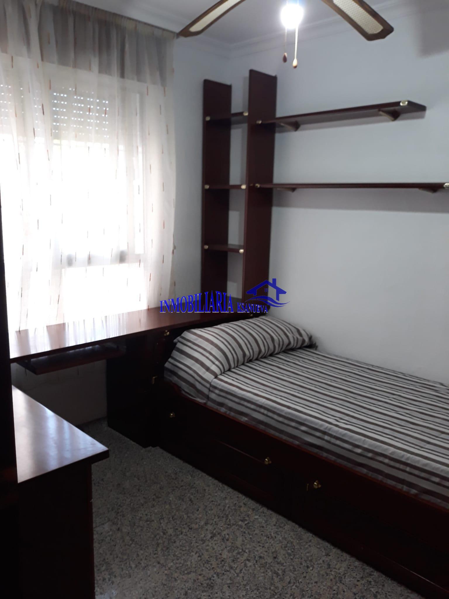 For sale of flat in Córdoba