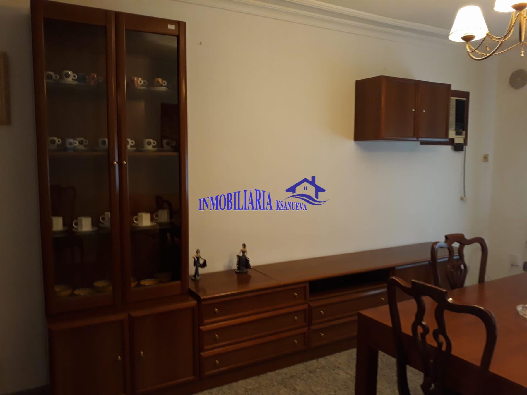 For sale of flat in Córdoba