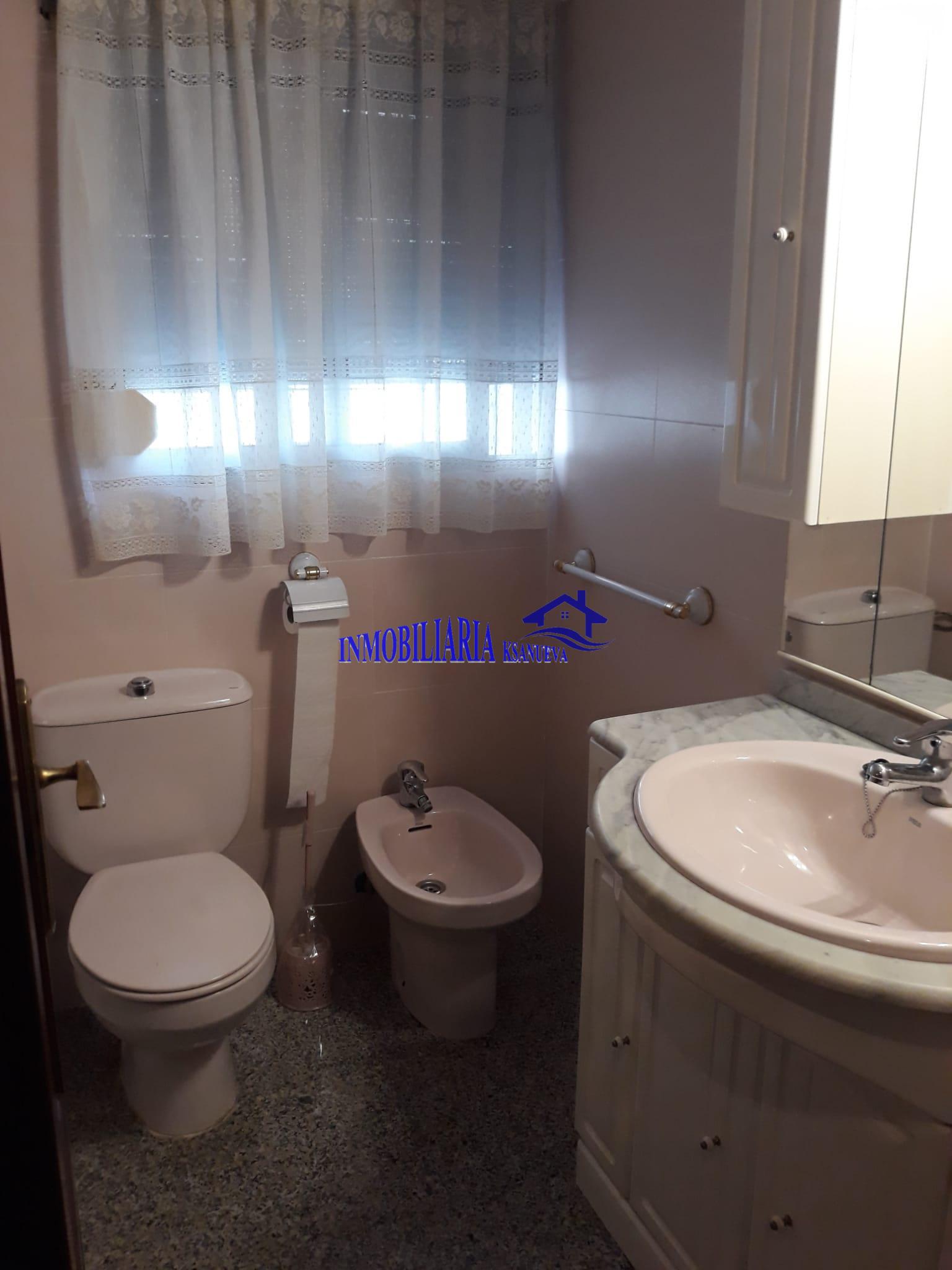 For sale of flat in Córdoba