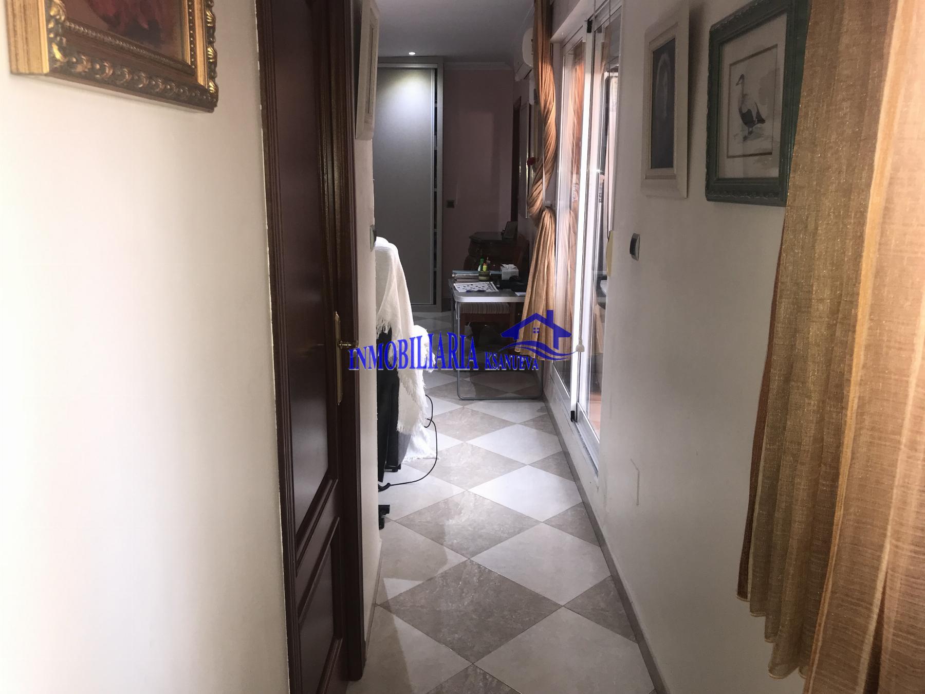 For sale of penthouse in Córdoba