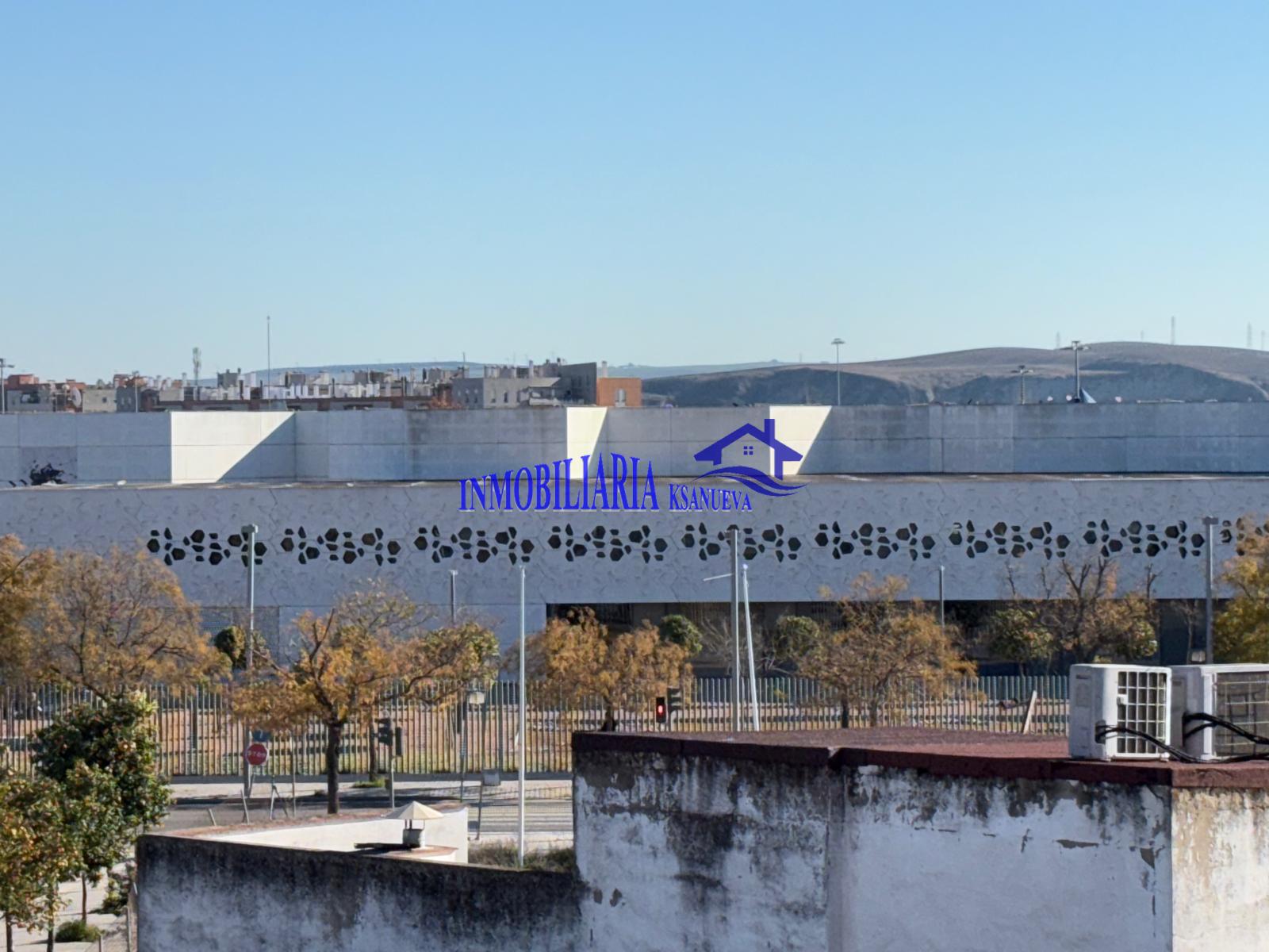 For sale of penthouse in Córdoba